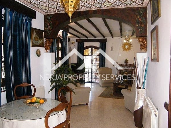 2 sovrum Villa att hyra i Nerja med pool garage - 1 600 € (Ref: 5058383)