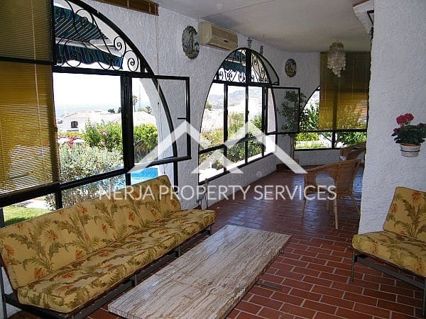 2 sovrum Villa att hyra i Centro, Nerja med pool garage - 1 600 € (Ref: 5058383)