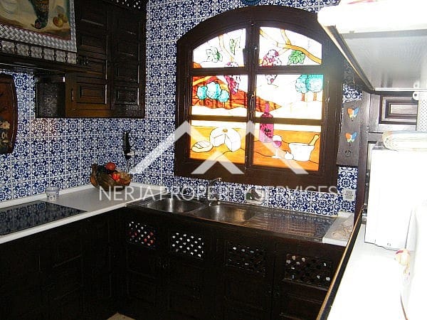 2 sovrum Villa att hyra i Nerja med pool garage - 1 600 € (Ref: 5058383)