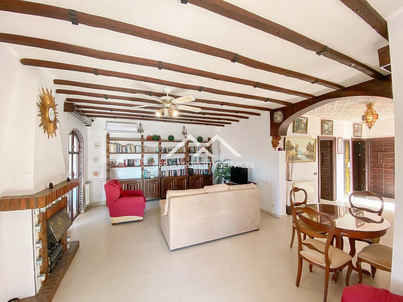 2 bedroom Villa for rent in Nerja with pool garage - € 1,600 (Ref: 5058383)