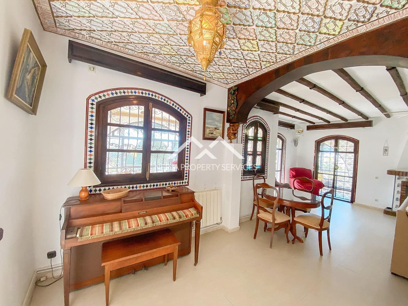 2 bedroom Villa for rent in Nerja with pool garage - € 1,600 (Ref: 5058383)