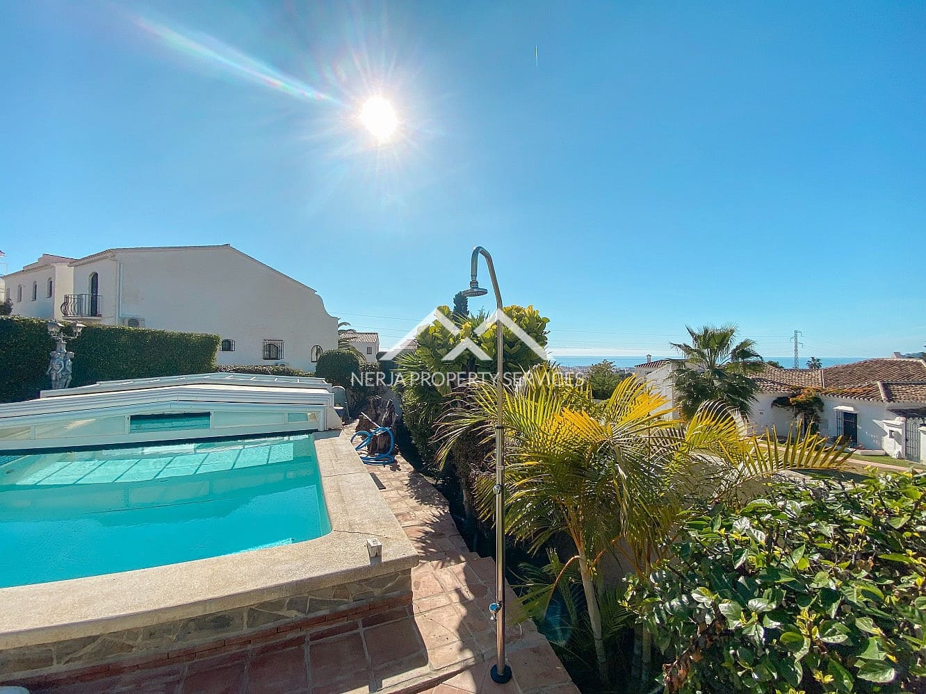 2 bedroom Villa for rent in Nerja with pool garage - € 1,600 (Ref: 5058383)