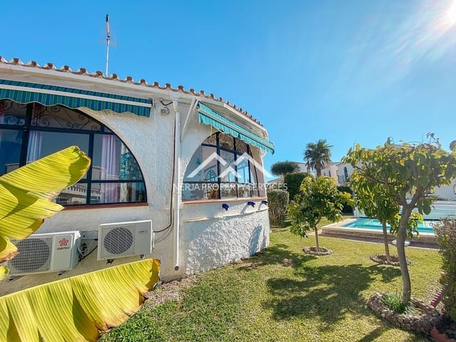 2 soverom Villa til leie i Centro, Nerja med svømmebasseng garasje - € 1 600 (Ref: 5058383)