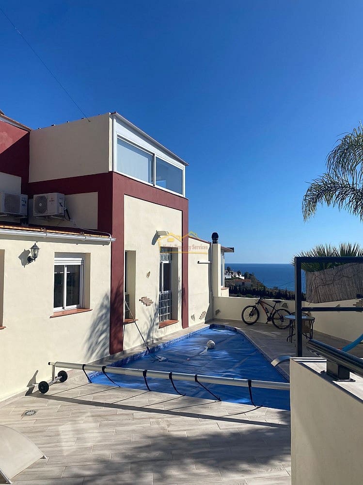 5 soveværelse Villa til salg i El Penoncillo med swimmingpool - € 680.000 (Ref: 5081722)