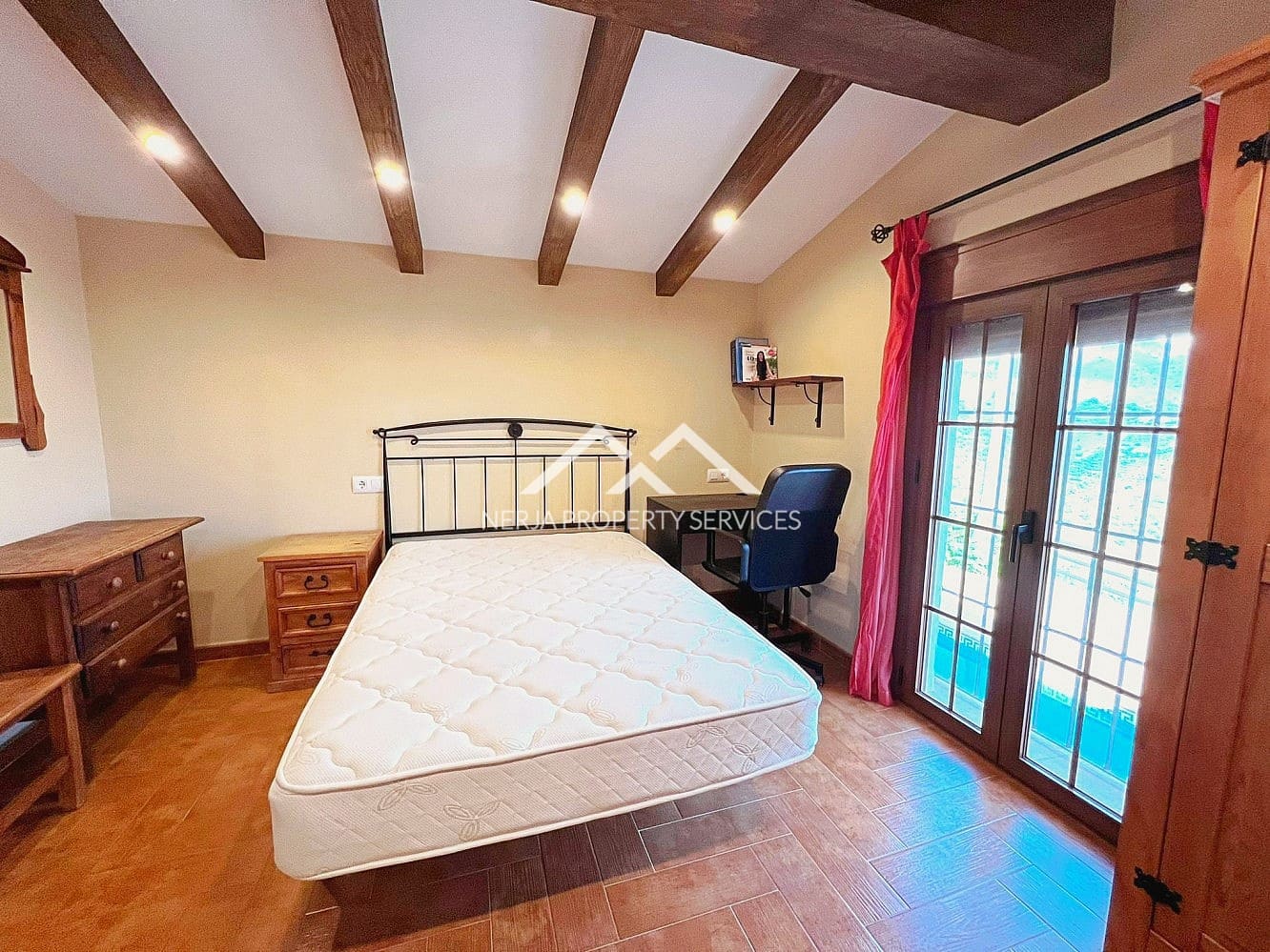 2 slaapkamer Villa te huur in Frigiliana met zwembad garage - € 1.400 (Ref: 5087260)