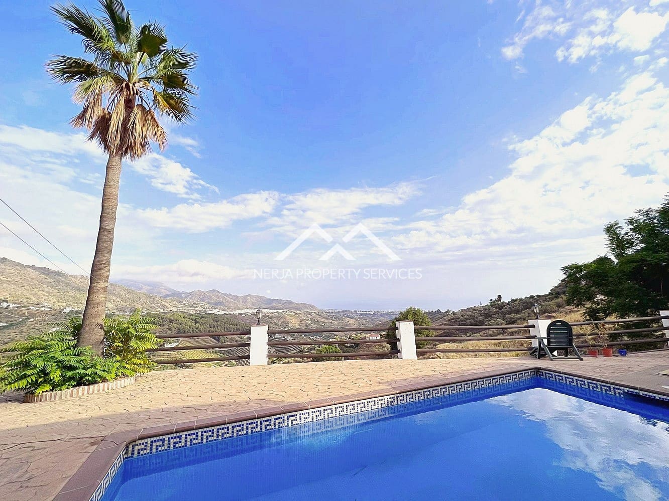 2 slaapkamer Villa te huur in Frigiliana met zwembad garage - € 1.400 (Ref: 5087260)