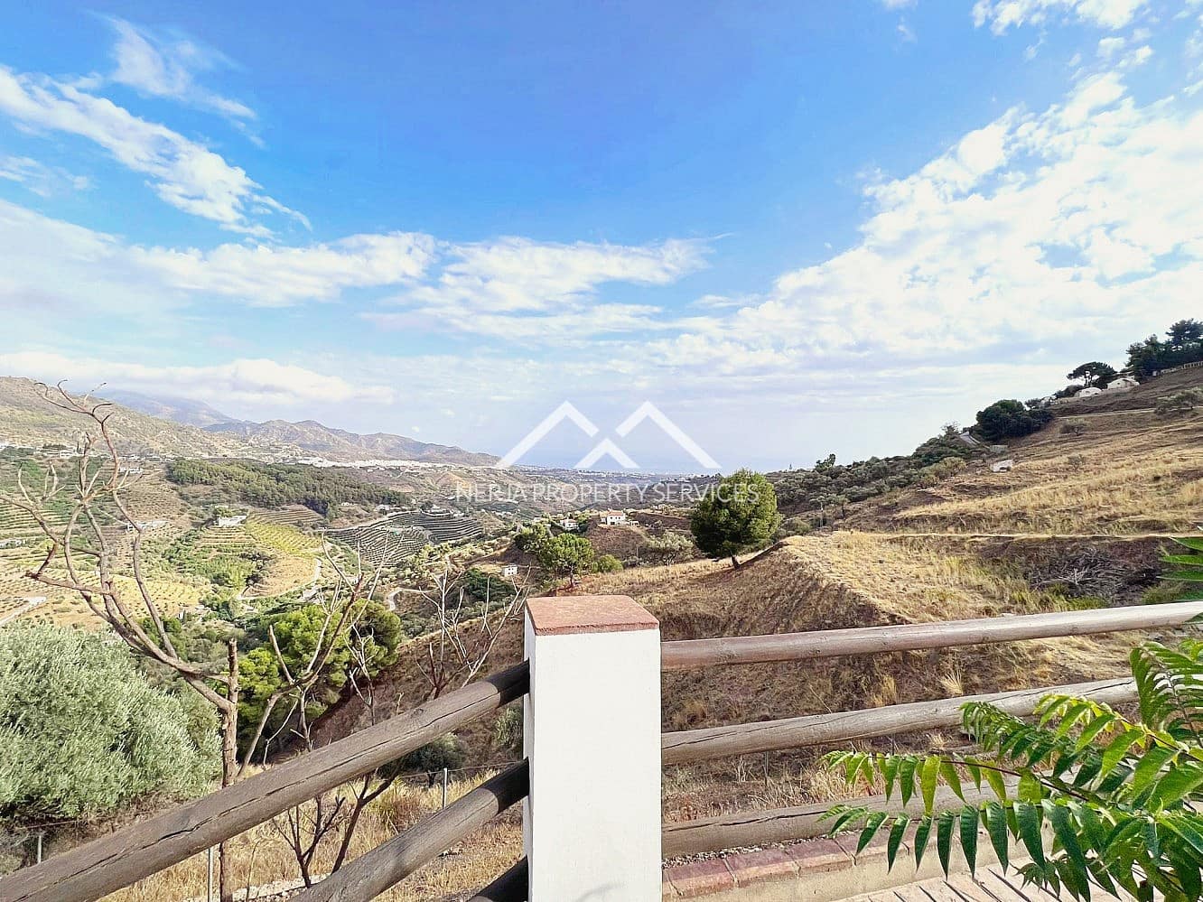 2 slaapkamer Villa te huur in Frigiliana met zwembad garage - € 1.400 (Ref: 5087260)