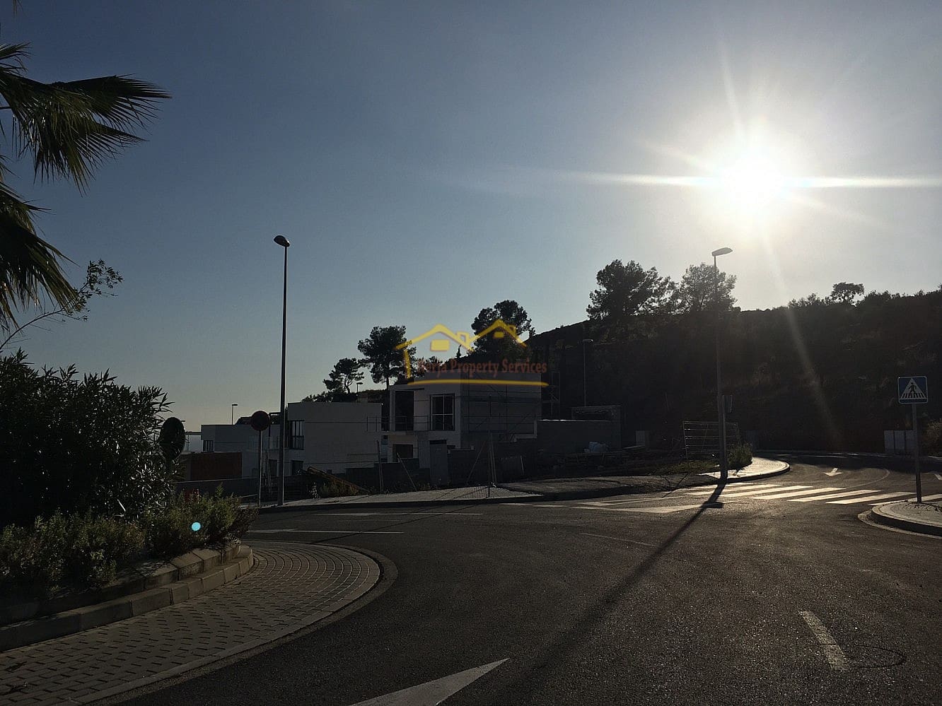 Grunde uden byggetilladelser til salg i Nerja - € 265.000 (Ref: 5843324)