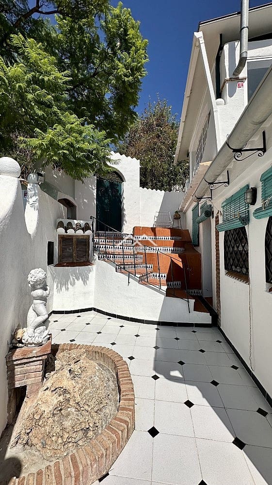 7 sypialnia Willa na sprzedaż w Frigiliana z garażem - 1 250 000 € (Ref: 5915092)