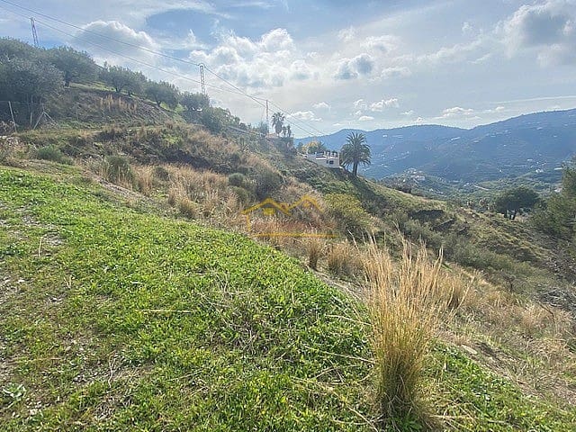 Grunde uden byggetilladelser til salg i Frigiliana - € 95.000 (Ref: 5976681)