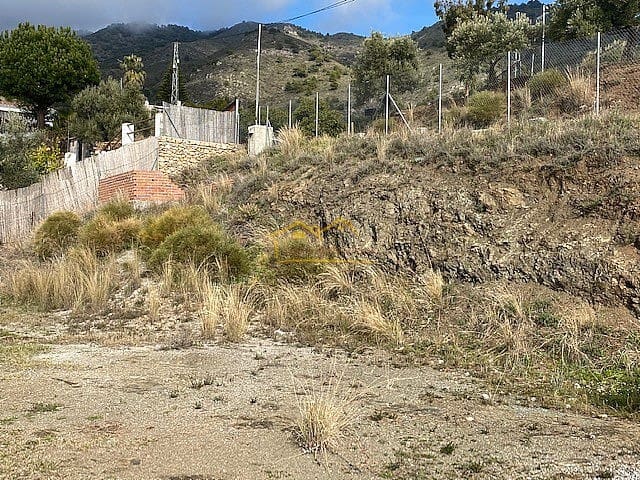 Grunde uden byggetilladelser til salg i Frigiliana - € 95.000 (Ref: 5976681)