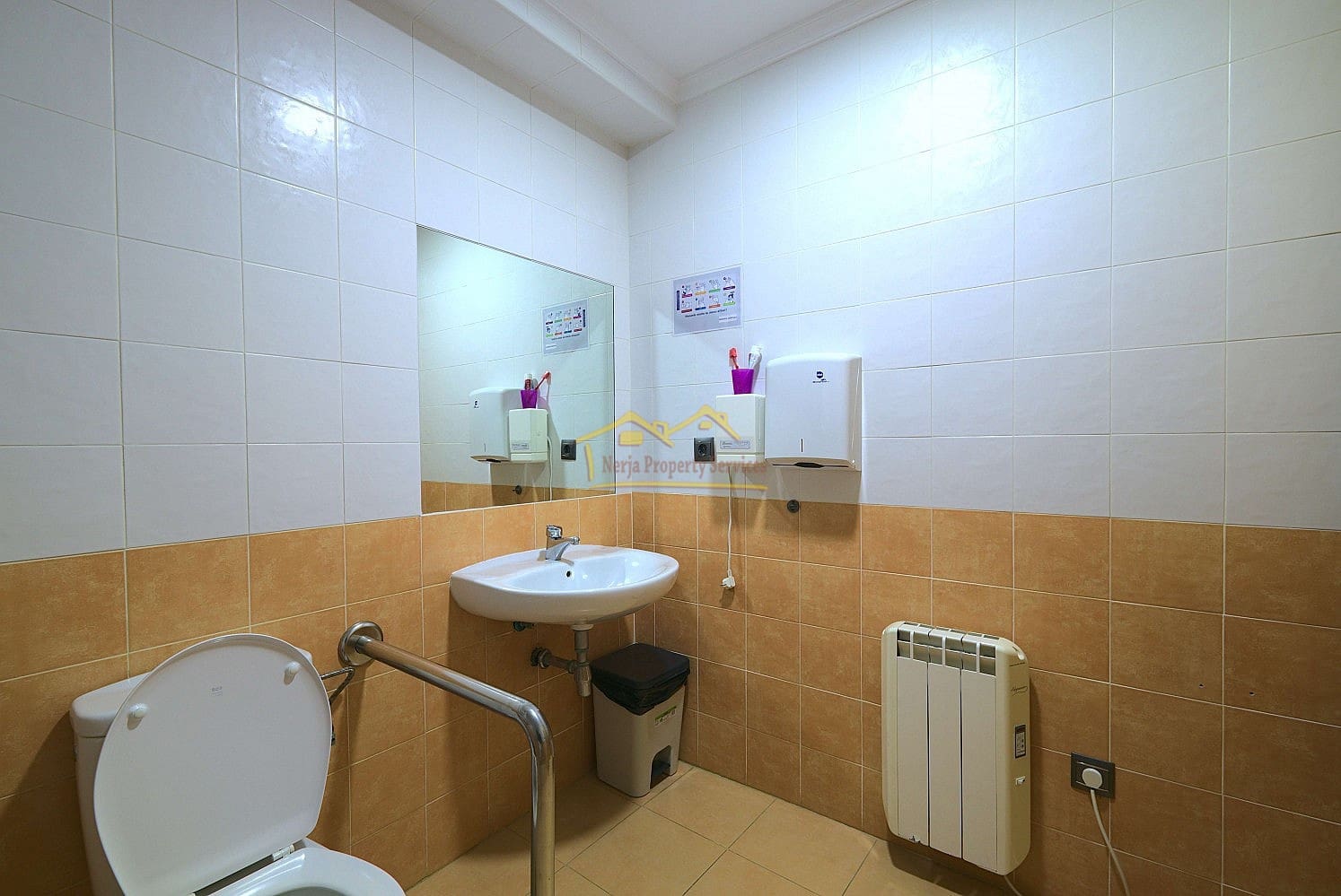 12 soveværelse Villa til salg i Almayate med garage - € 650.000 (Ref: 6588524)