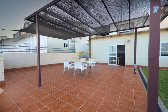 12 soveværelse Villa til salg i Almayate, Vélez-Málaga med garage - € 650.000 (Ref: 6588524)