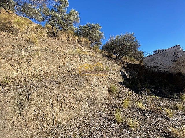 Grunde uden byggetilladelser til salg i Frigiliana - € 185.000 (Ref: 6639704)