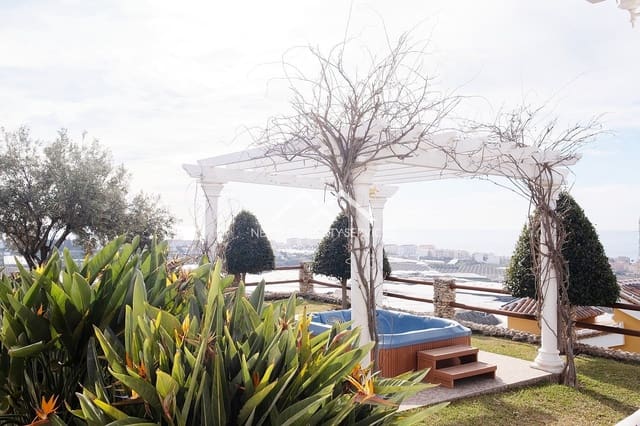 3 sypialnia Willa na sprzedaż w El Peñoncillo, Torrox - 675 000 € (Ref: 6639705)