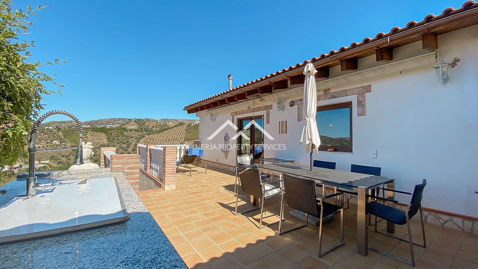 4 soveværelse Villa til salg i Frigiliana med swimmingpool garage - € 780.000 (Ref: 6905407)