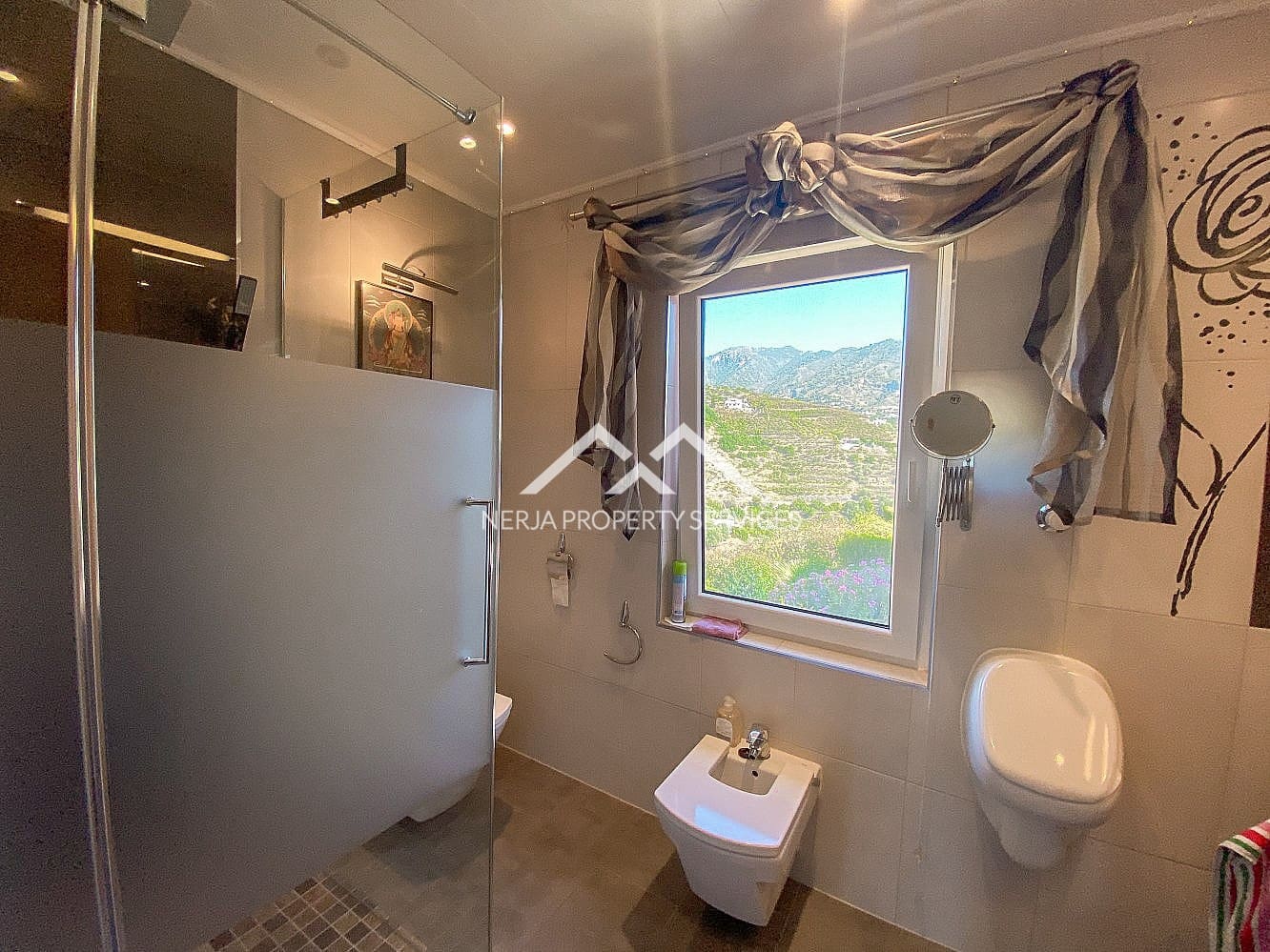 4 soveværelse Villa til salg i Frigiliana med swimmingpool garage - € 780.000 (Ref: 6905407)