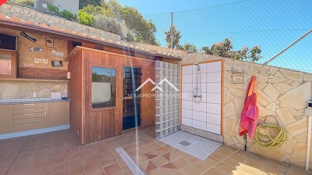 4 soveværelse Villa til salg i Frigiliana med swimmingpool garage - € 780.000 (Ref: 6905407)