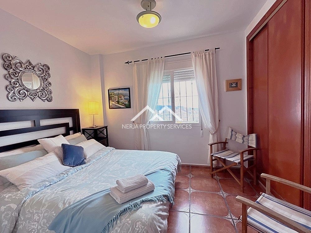 5 bedroom Villa for sale in Torrox with pool garage - € 575,000 (Ref: 7261198)