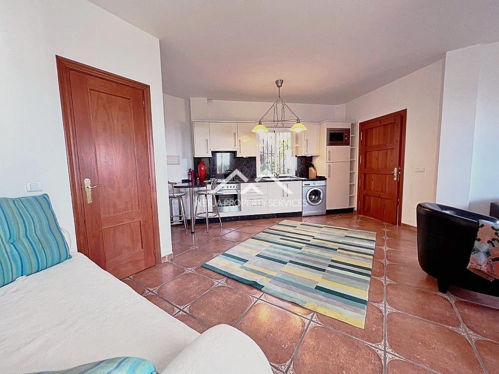 5 bedroom Villa for sale in Torrox with pool garage - € 575,000 (Ref: 7261198)