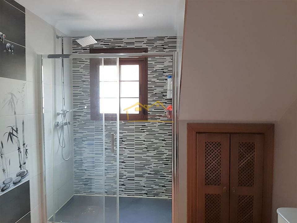 4 soveværelse Byhus til salg i Sayalonga - € 237.000 (Ref: 7277942)