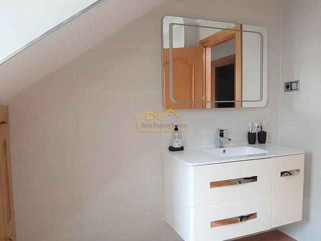 4 sovrum Hus till salu i Sayalonga - 237 000 € (Ref: 7277942)