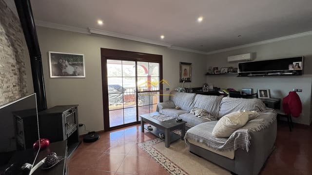 4 sovrum Hus till salu i Sayalonga - 237 000 € (Ref: 7277942)