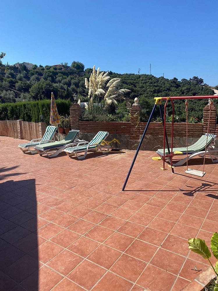 3 soverom Villa til salgs i Torrox med svømmebasseng garasje - € 400 000 (Ref: 7337938)