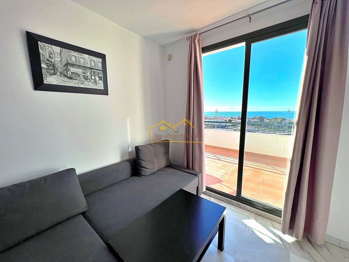 1 soveværelse Penthouse til leje i Nerja med swimmingpool garage - € 1.200 (Ref: 7506508)
