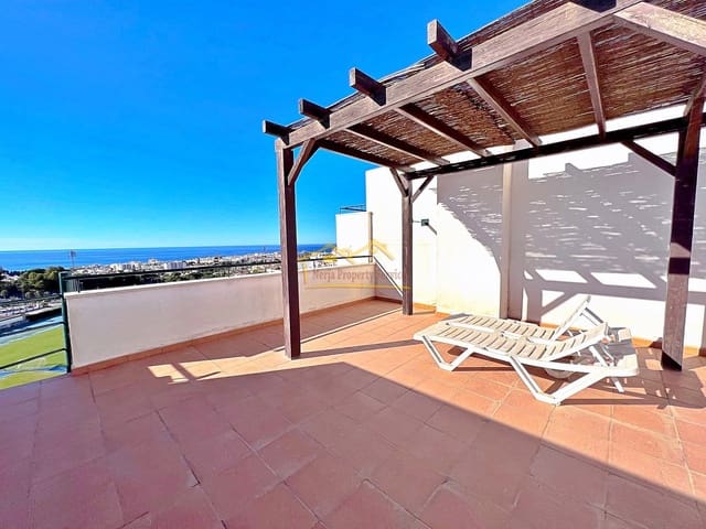 1 soveværelse Penthouse til leje i Centro, Nerja med swimmingpool garage - € 1.200 (Ref: 7506508)