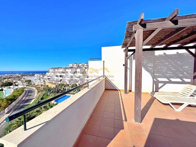 1 soveværelse Penthouse til leje i Centro, Nerja med swimmingpool garage - € 1.200 (Ref: 7506508)