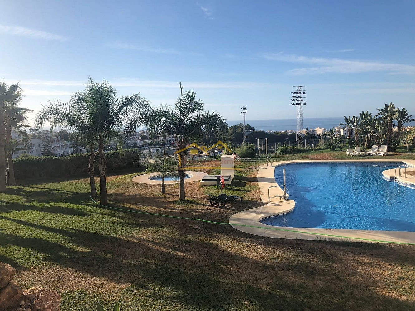 1 soveværelse Penthouse til leje i Nerja med swimmingpool garage - € 1.200 (Ref: 7506508)