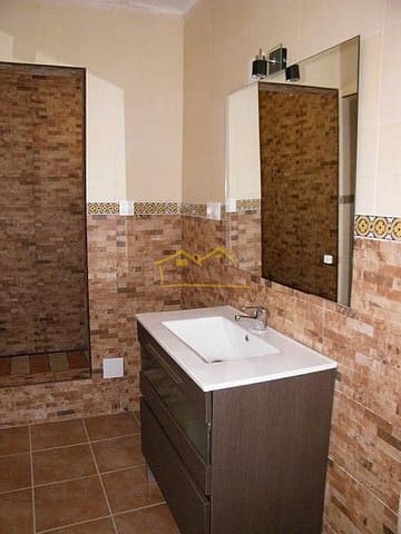 3 soverom Villa til leie i Centro, Nerja med svømmebasseng garasje - € 2 000 (Ref: 7506512)