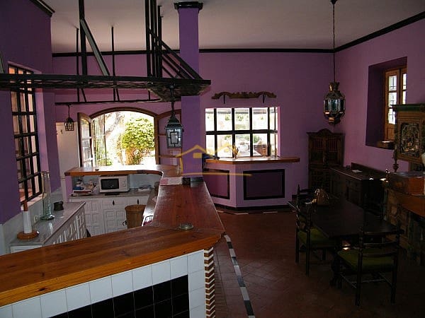 3 soverom Villa til leie i Nerja med svømmebasseng garasje - € 2 000 (Ref: 7506512)