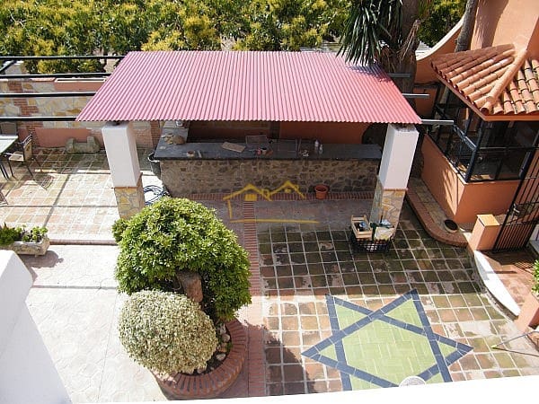 3 soverom Villa til leie i Nerja med svømmebasseng garasje - € 2 000 (Ref: 7506512)