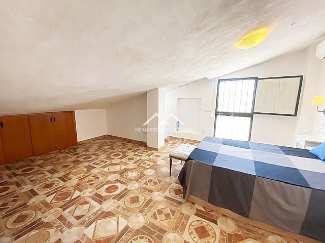 3 soverom Villa til leie i Frigiliana med svømmebasseng garasje - € 1 500 (Ref: 7506514)