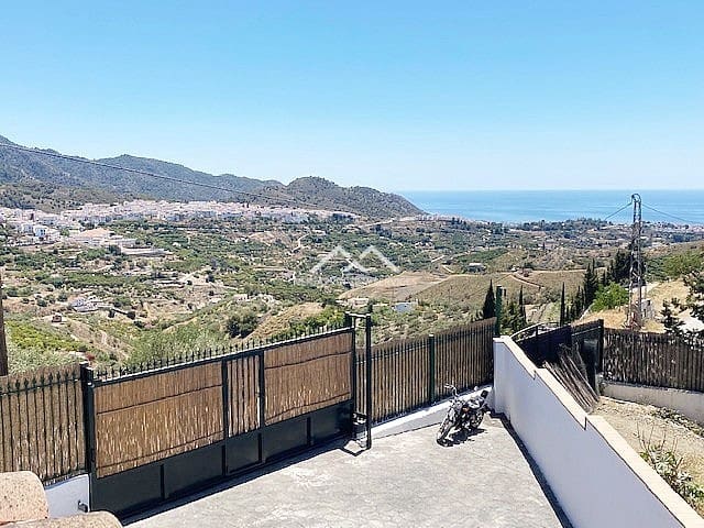 3 soverom Villa til leie i Frigiliana med svømmebasseng garasje - € 1 500 (Ref: 7506514)