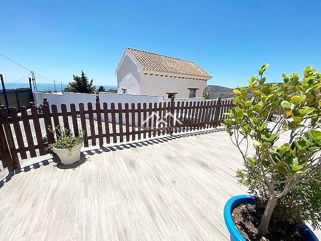 3 soverom Villa til leie i Frigiliana med svømmebasseng garasje - € 1 500 (Ref: 7506514)