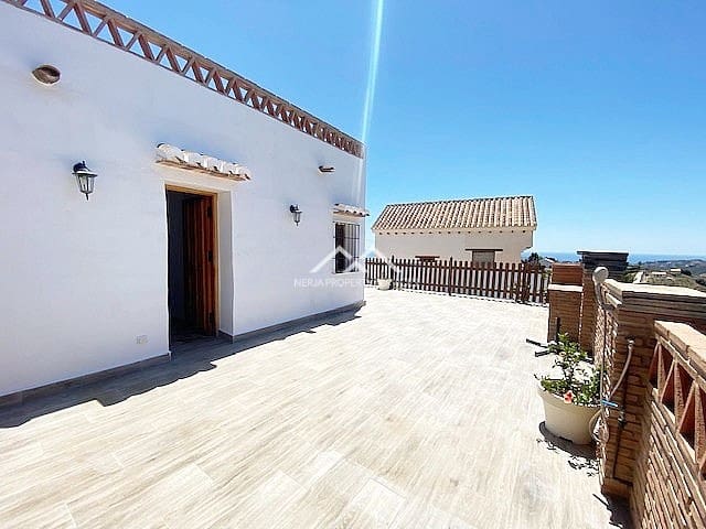 3 soverom Villa til leie i Frigiliana med svømmebasseng garasje - € 1 500 (Ref: 7506514)