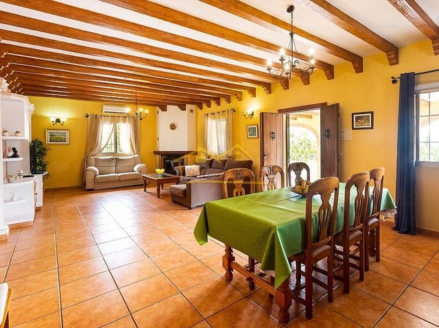 4 soveværelse Villa til salg i Centro, Nerja med swimmingpool garage - € 850.000 (Ref: 7798238)