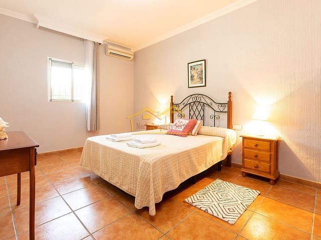 4 soveværelse Villa til salg i Centro, Nerja med swimmingpool garage - € 850.000 (Ref: 7798238)