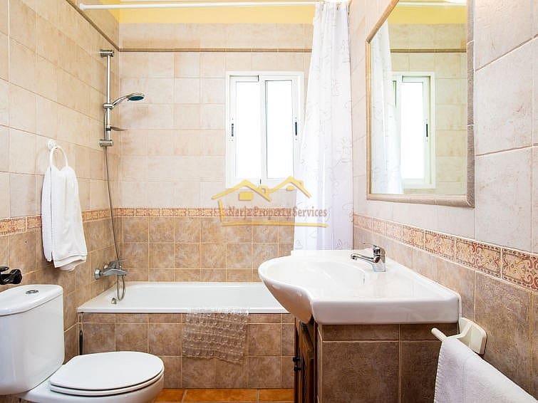 4 soveværelse Villa til salg i Nerja med swimmingpool garage - € 850.000 (Ref: 7798238)