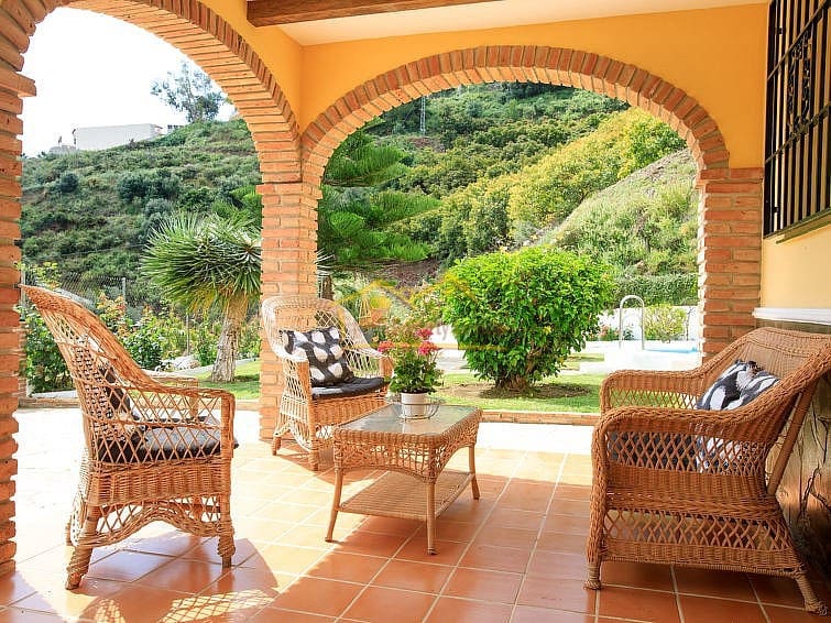 4 soveværelse Villa til salg i Nerja med swimmingpool garage - € 850.000 (Ref: 7798238)