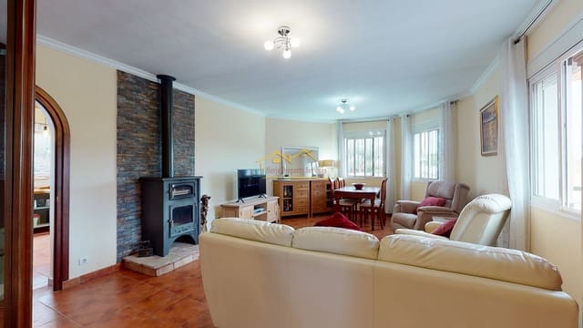 3 sovrum Villa till salu i Cómpeta med pool - 362 000 € (Ref: 7860564)