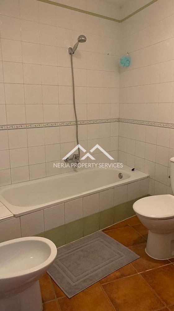 2 Zimmer Apartment zu vermieten in Frigiliana mit Pool - 900 € (Ref: 7863065)