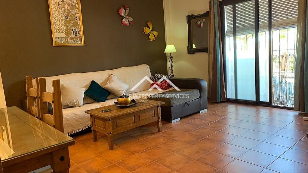 2 Zimmer Apartment zu vermieten in Frigiliana mit Pool - 900 € (Ref: 7863065)