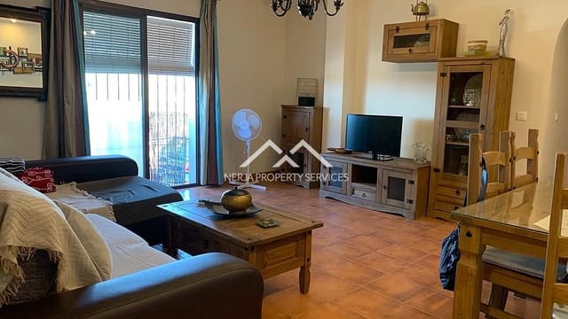 2 Zimmer Apartment zu vermieten in Frigiliana mit Pool - 900 € (Ref: 7863065)