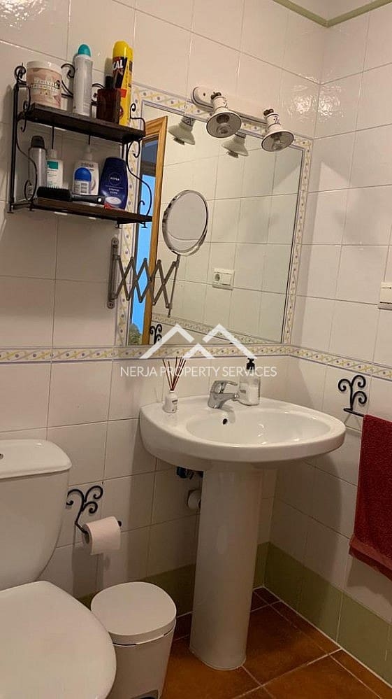 2 Zimmer Apartment zu vermieten in Frigiliana mit Pool - 900 € (Ref: 7863065)