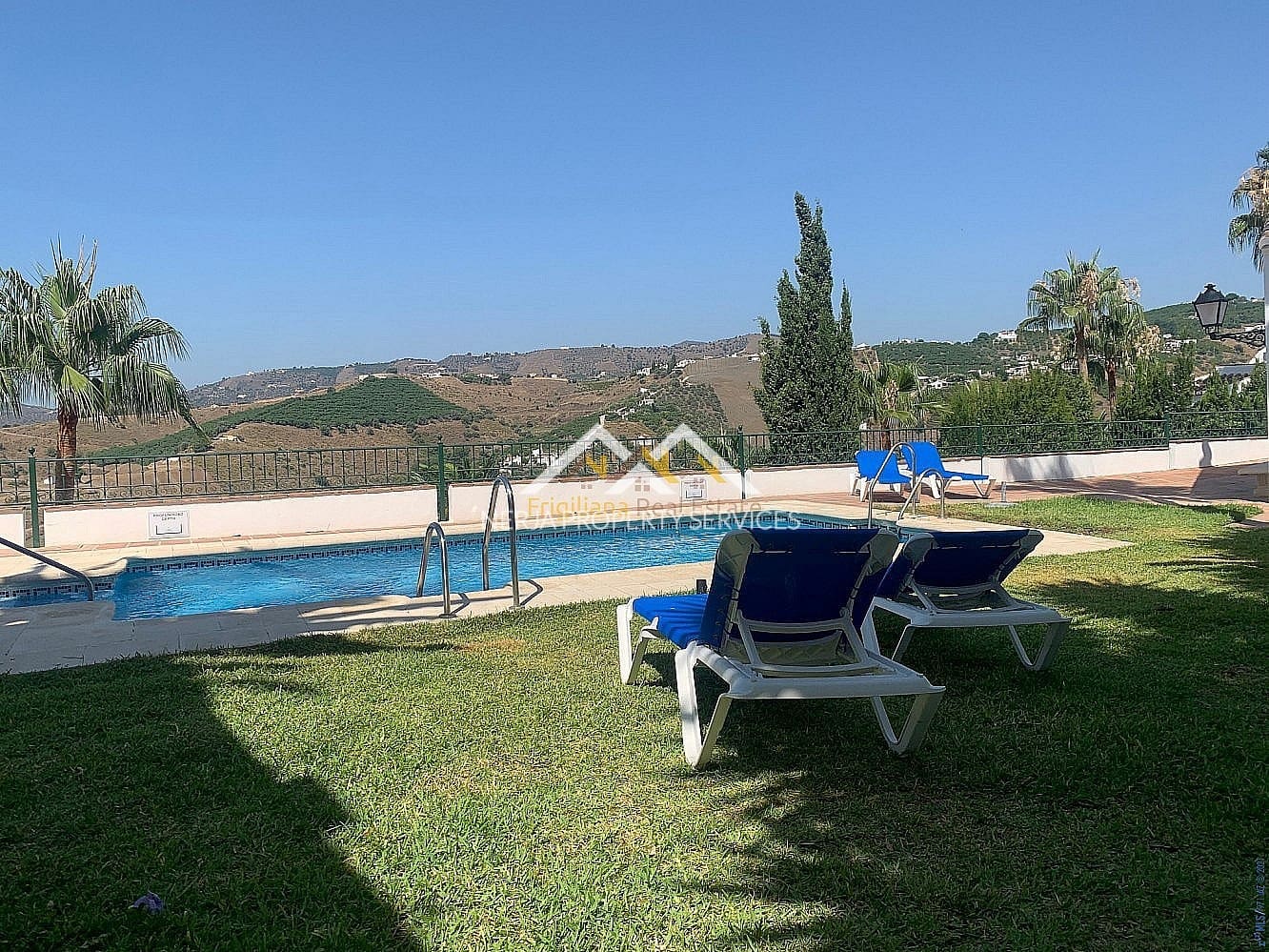2 Zimmer Apartment zu vermieten in Frigiliana mit Pool - 900 € (Ref: 7863065)