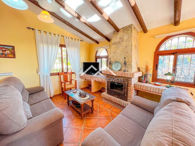 3 soveværelse Villa til leje i Frigiliana med swimmingpool garage - € 1.600 (Ref: 7882316)